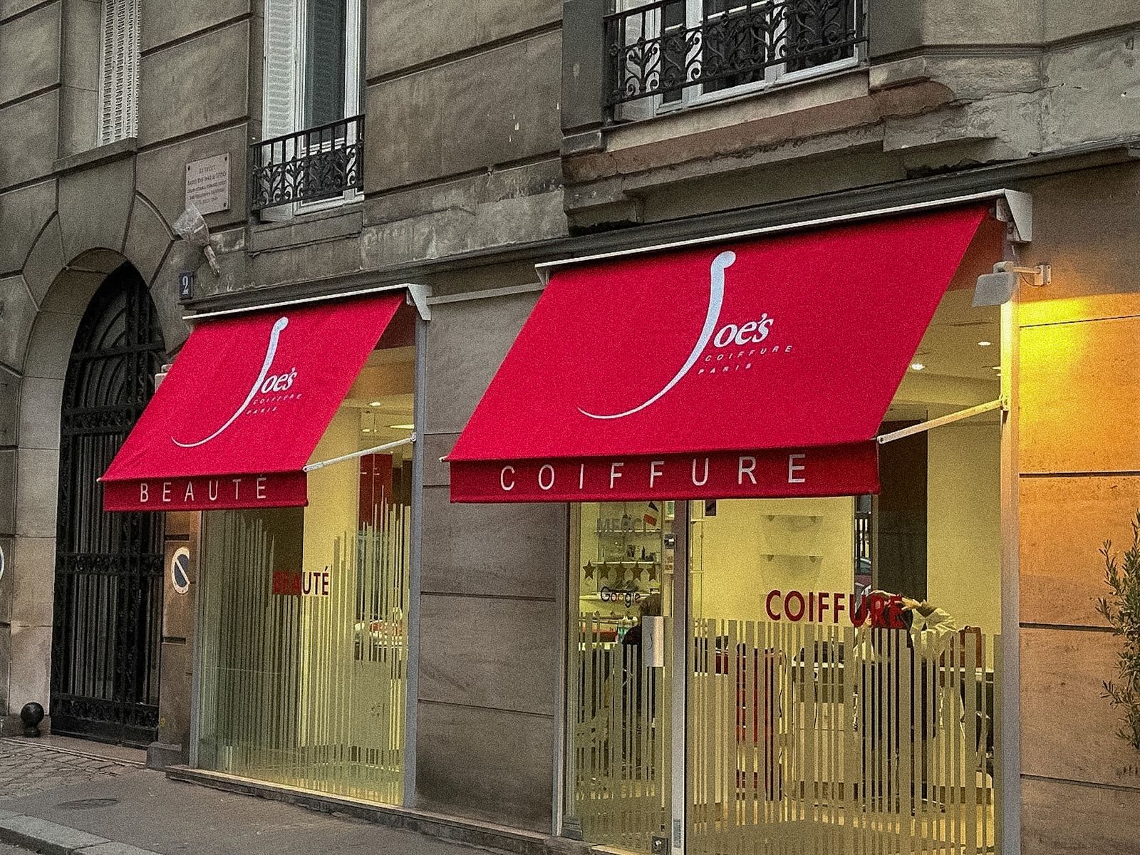 Coiffure, Store banne · Vitrophanie, Paris 6e