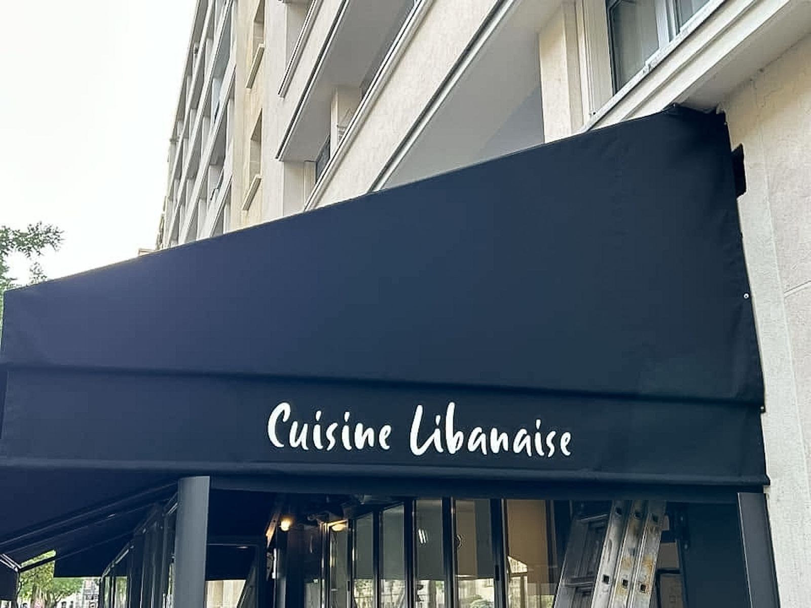Restaurant, Store banne · Lambrequin, Paris 11e